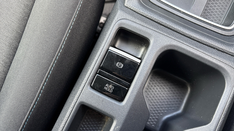 Ford Transit Connect 250 L2 Petrol 1.5 EcoBoost PHEV 150 Active FlexCab Van Auto